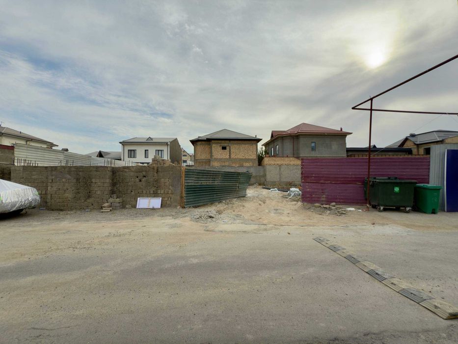 Продаётся земельный участок ! 6 соток ( 20х30 ) в Амир Темур Махалле