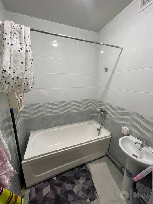 Vondik musaffo maskanda 2 xonali sotiladi