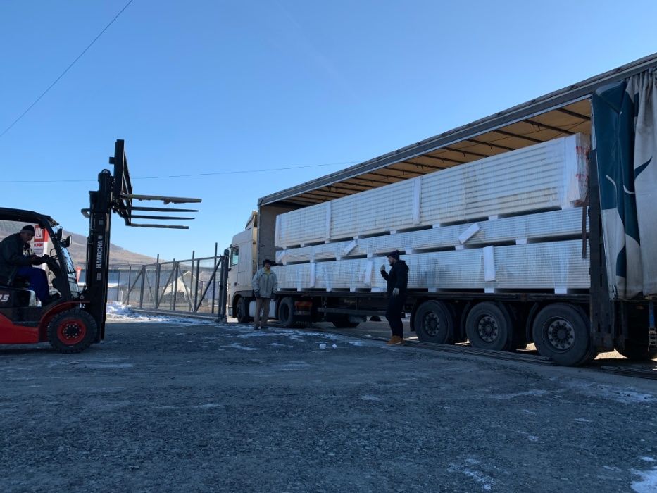 Depozit Cluj Panouri Termoizolante de tip sandwich spuma poliuretanica