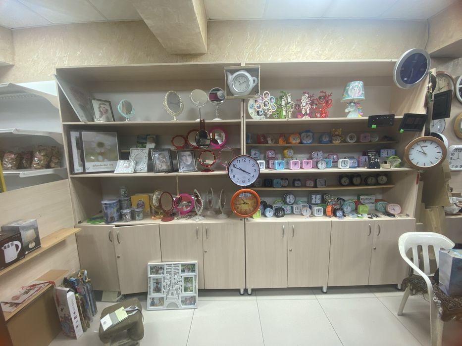 Витрины островок