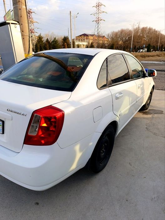 Gentra sotiladi. Evro Avtomat karobka. 2016. Srochno arzon narxda