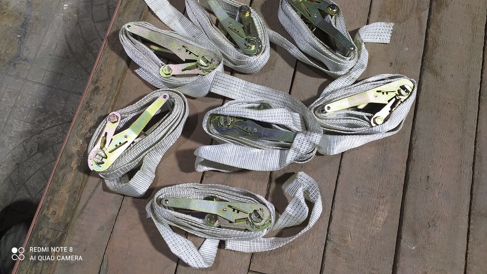 Стяжные ремень для крепление и груза