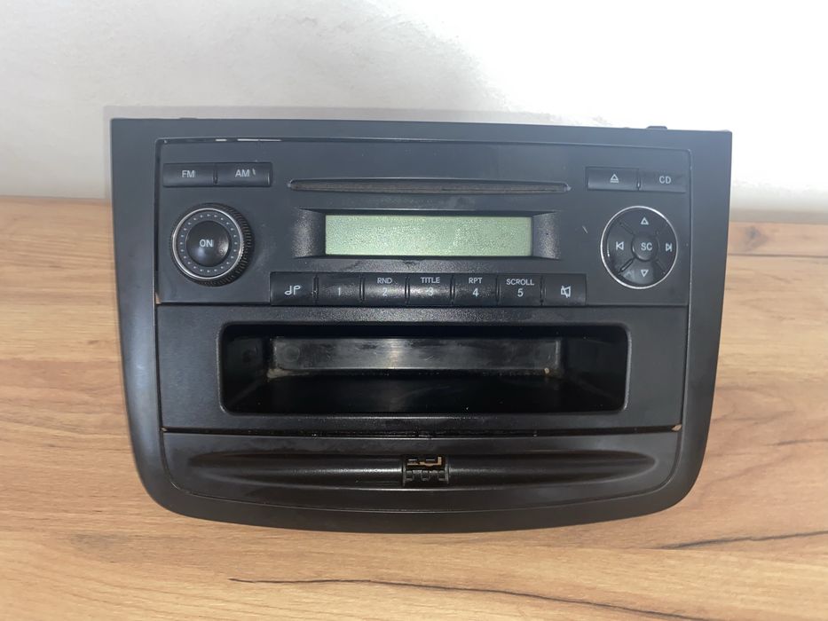 radio original de Mercedes-Benz pentru Mercedes-Benz Vito,