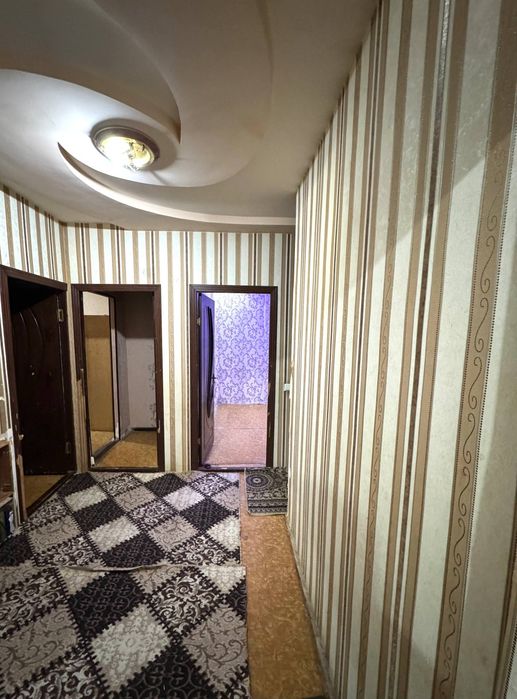 Прадаëтся 3х 9микрарайоне вдоль дороги