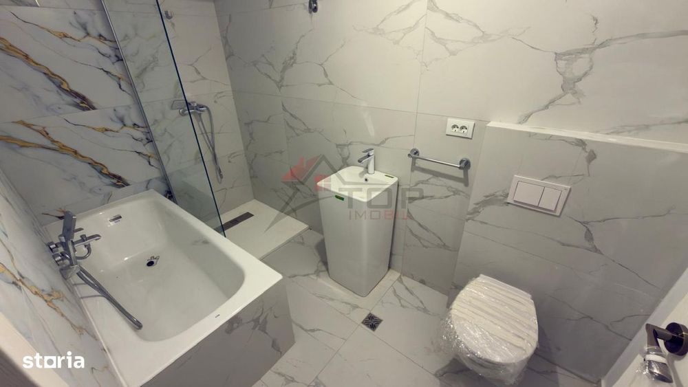 Bloc nou, 3 camere decomandat, intabulat, parcare, comision 0%