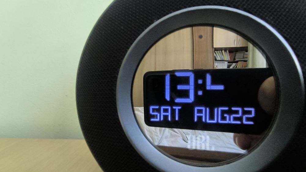 JBL Horizon  - радио часовник, будилник,Bluetooth колонка + нощна лампа (проблем)