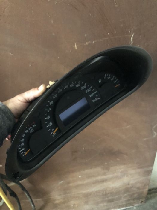 Километраж за Мерцедес w203