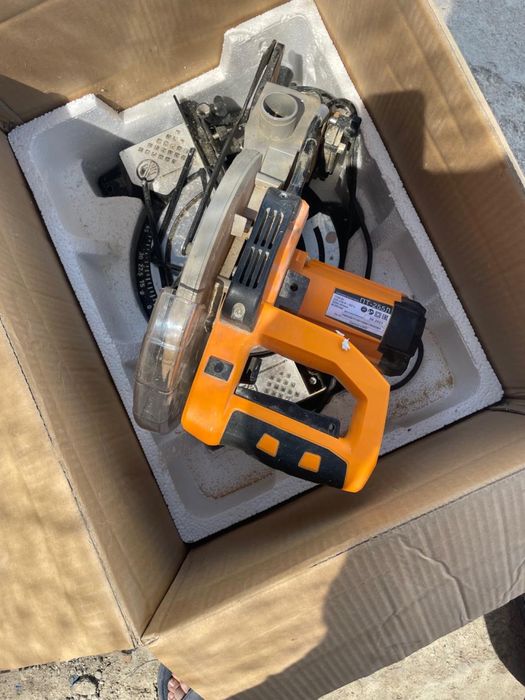 пила торцовочная  вихрь пт-255