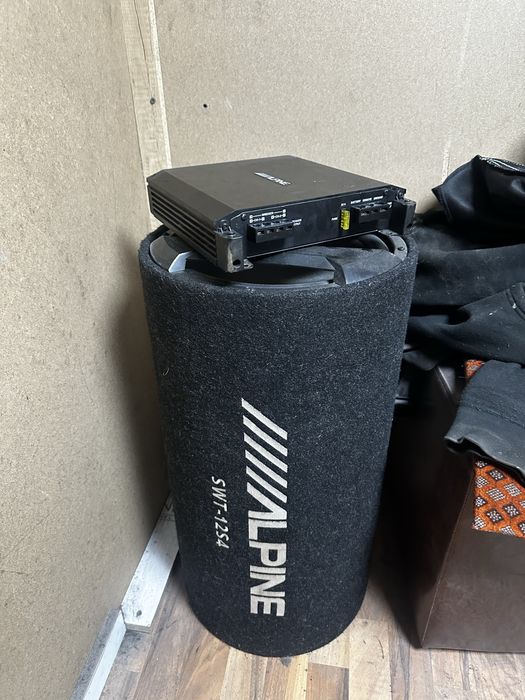 Vand subwoofer alpine
