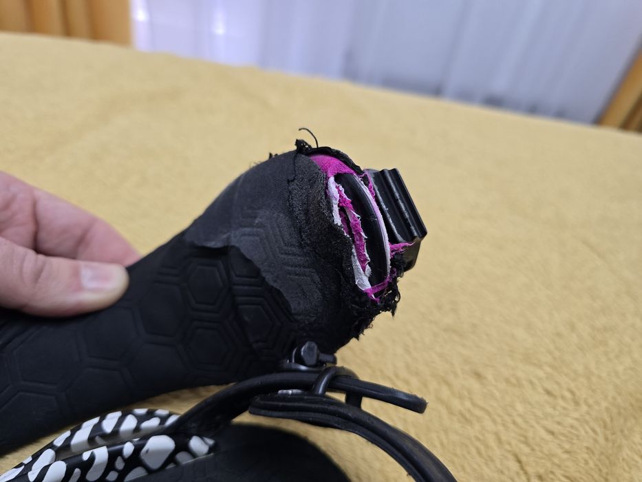 Legaturi snowboard Union Contact Pro