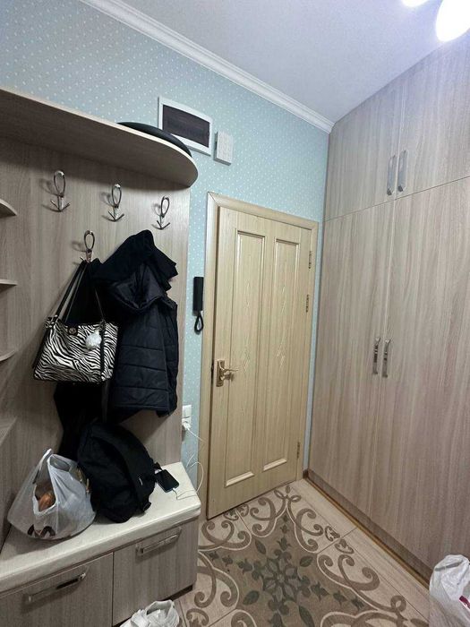 Продаётся 4-комнатная квартира на Янги Куйлюк