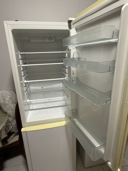 Продам холодильник самсунг