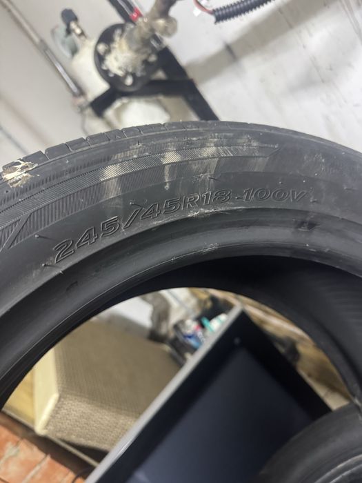 Продам летние резины.