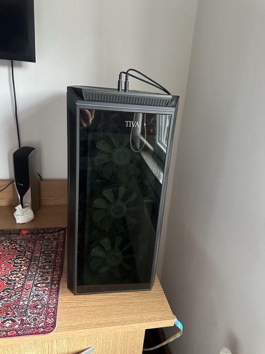 PC Gaming + MONITOR (I5 10400f, RX 5700xt, 16gb RAM)