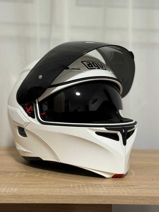 Casca flip-up AGV Numo