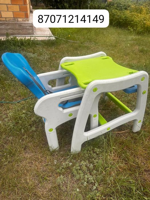 Детский стульчик со столиком
