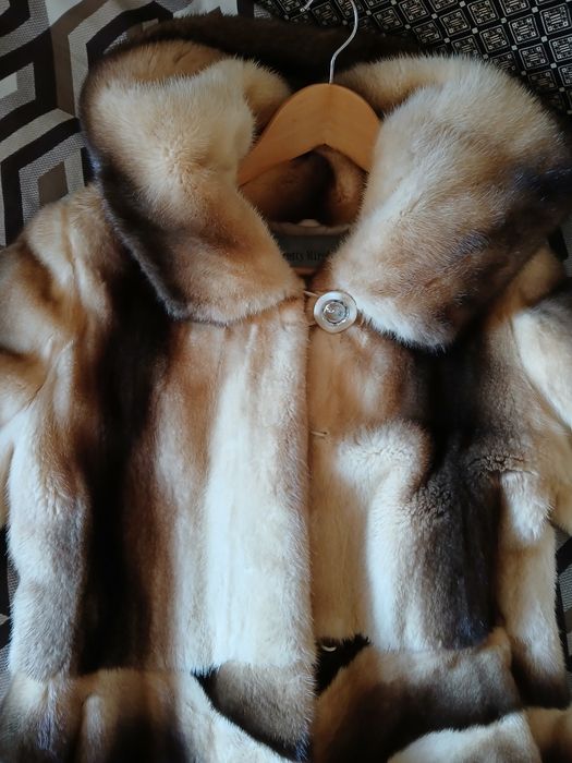 Шуба норковая продаётся