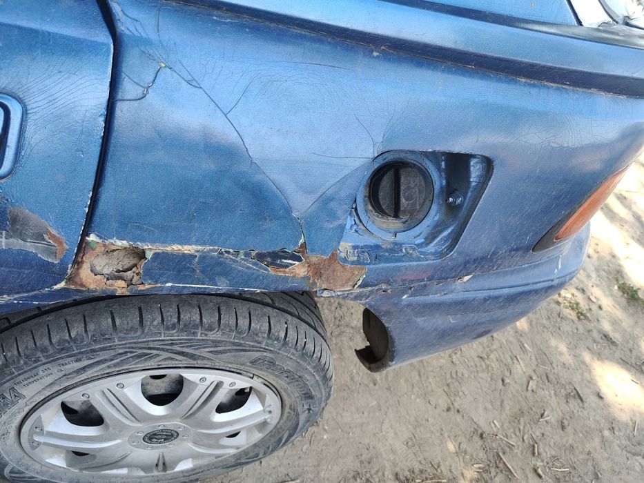 Мазда 323 продам