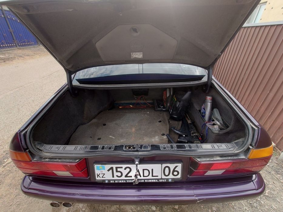 Продается БМВ Е32