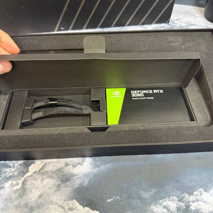 Видеокарта RTX3080 Founders Edition