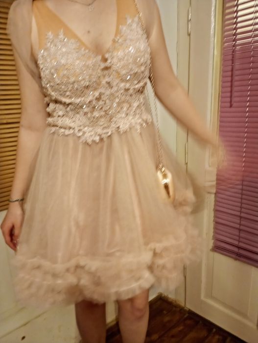 Vând rochie de mireasa cu poșetă și sandale