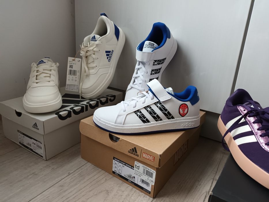 Нови маратонки на Adidas размер 38(5)