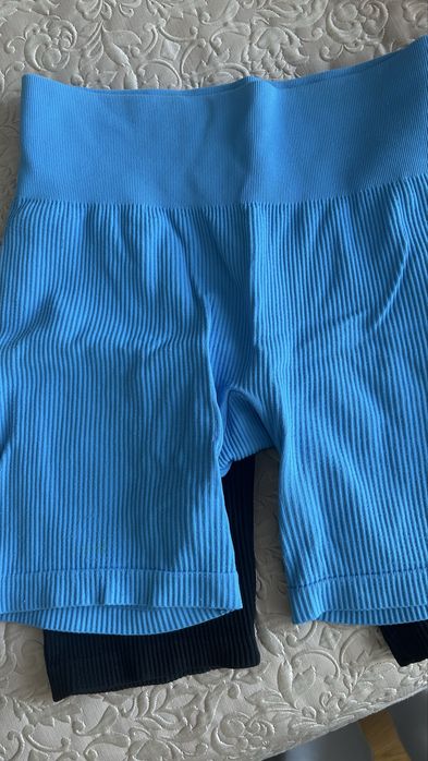 Женские вещи , шарф