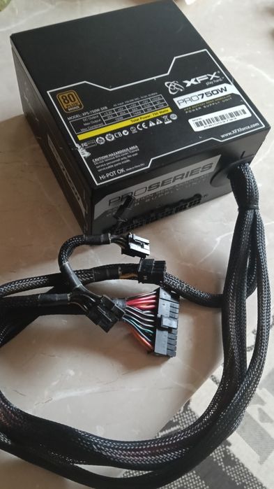 Sursa XFX Pro 750W XXX Edition Semi  modular