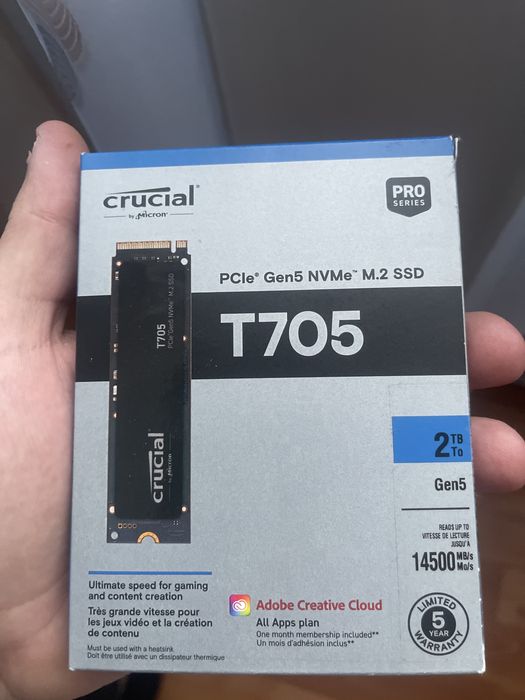 Vand ssd 2 t in perfecta stare. Sigilat!