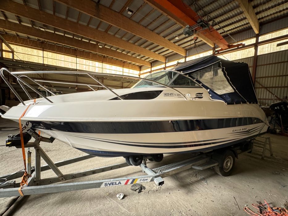 Galeon Galia cabinata