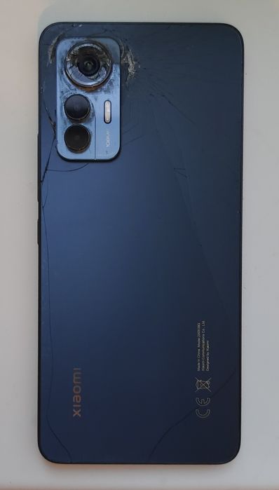 Продам телефон Xiaomi 12 Lite