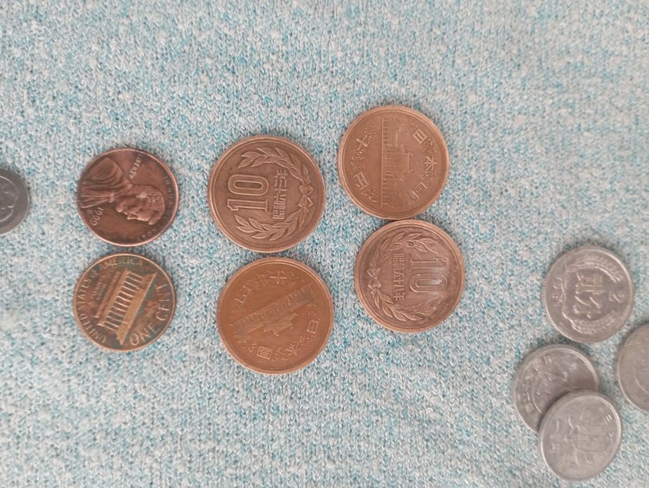 Продам разные ионеты