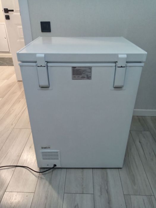 Продам морозильную камеру