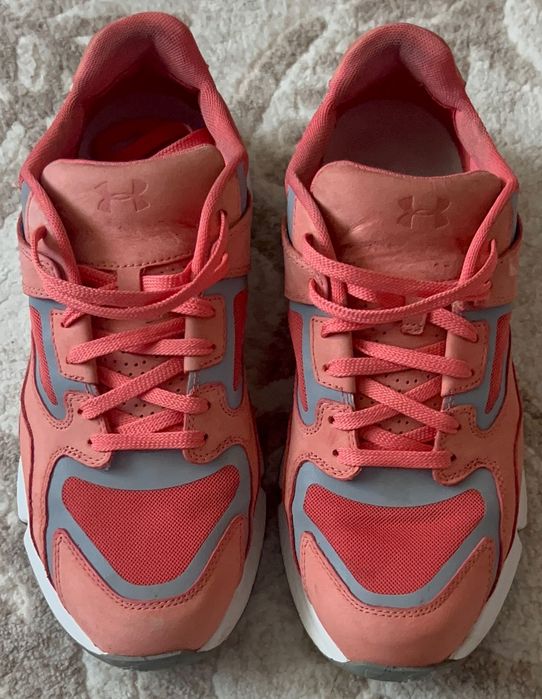 Adidasi Under Armour