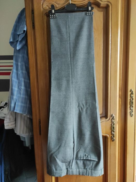 Pantaloni barbati, modele diferite, marimi diferite, nunate diferite