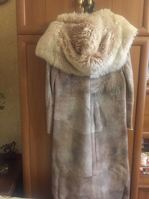 Продам дубленку женскую