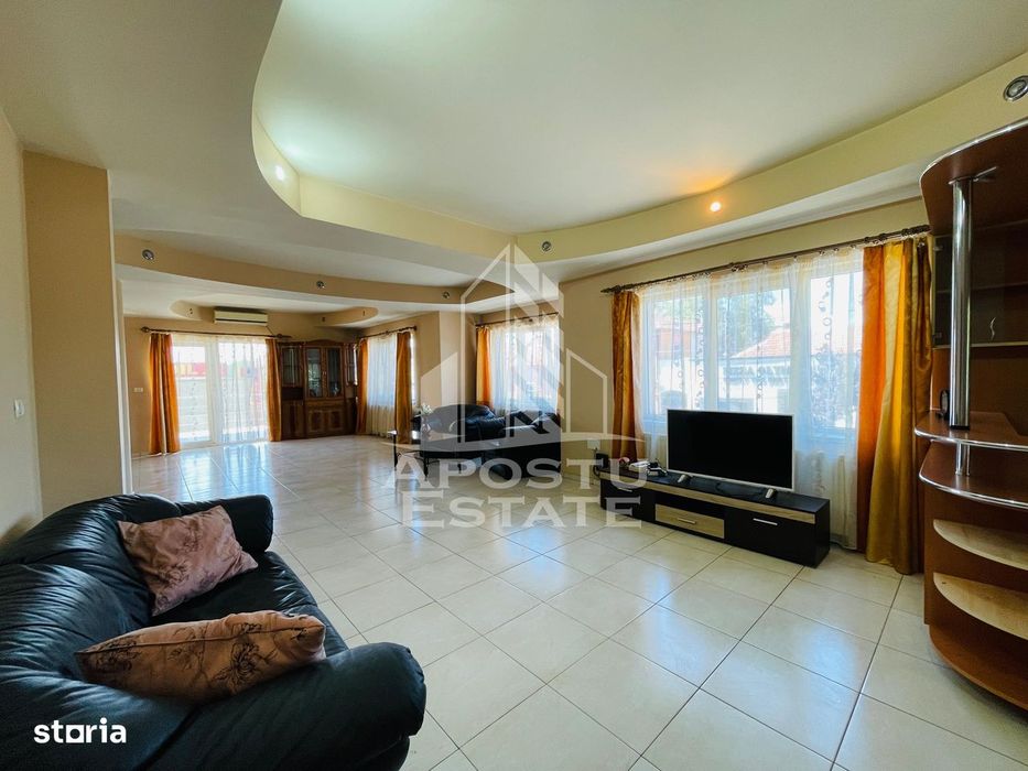Apartament cu 3 camere la vila/ zona Intim/ 140 mp