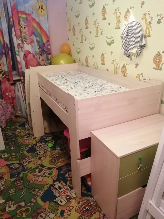 Кровать-чердак с матрасом