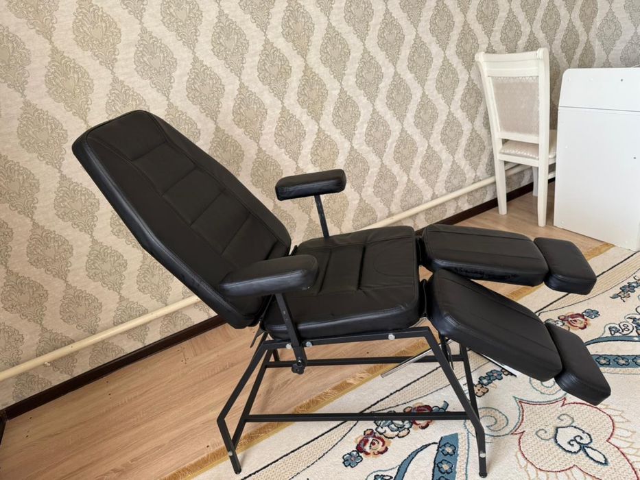 Кресло маникюрный