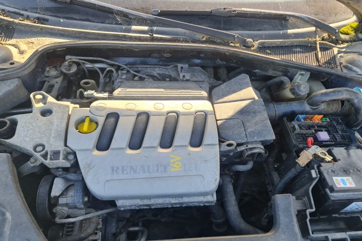 Scrumiera Renault Laguna a 2-a generatie