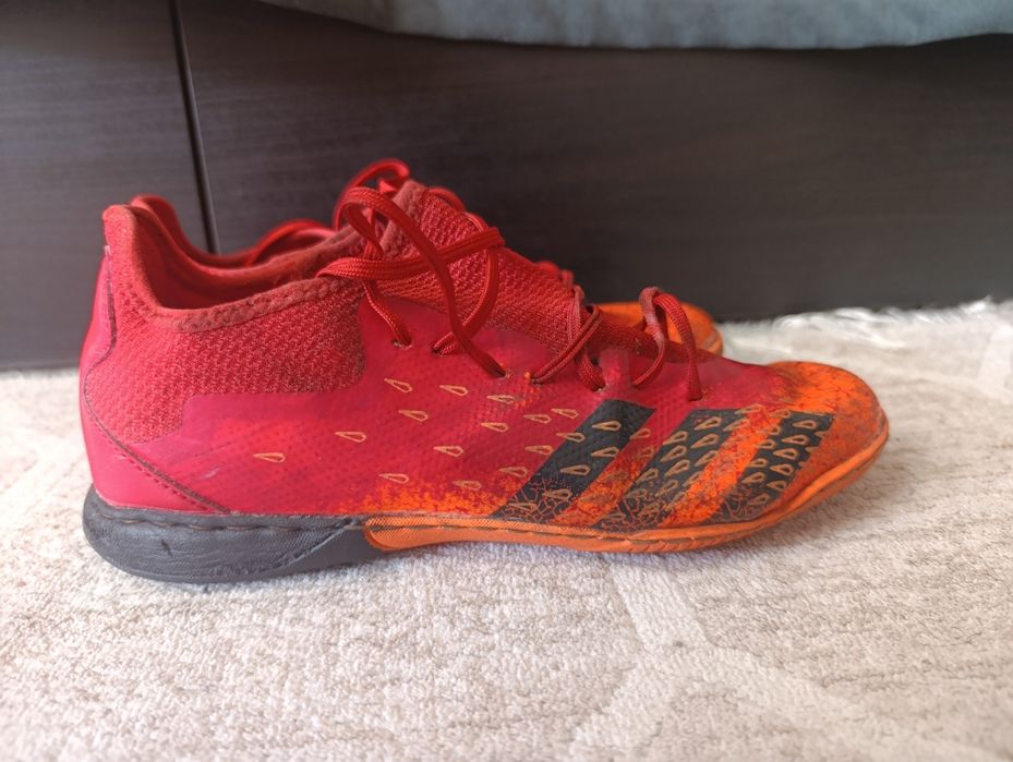 Футзалки adidas predator
