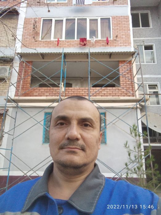 Строителни Бригада ест Кладка кирпича балкона установка Акфа рама