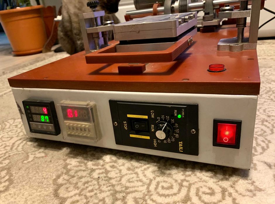 Mașină laminare și reparații LCD/Touchscreen – cu accesorii