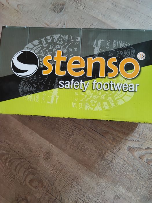 Работни обувки с бомбе