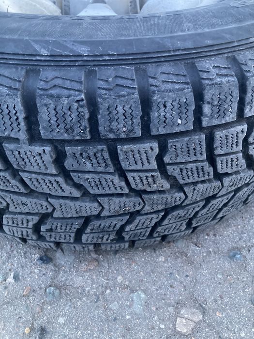 Автомобильные шины с дисками