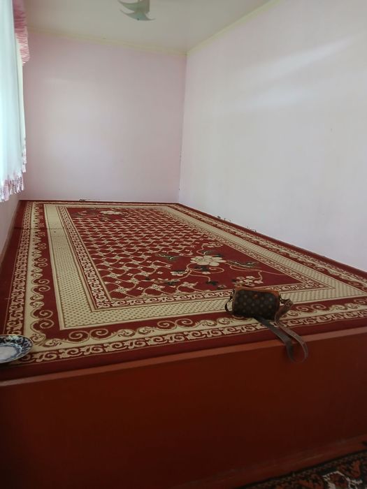 Uzun tumanida Hovli sotiladi