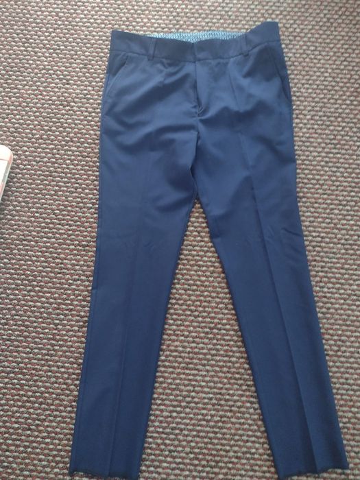 Costum barbati. Nu a fost purtat niciodata, doar probat