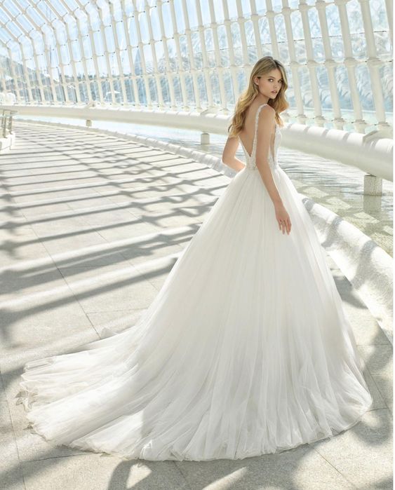 Rochie Mireasa  by designer Rosa Clara