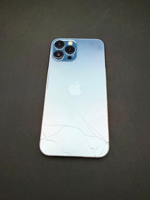 Продам IPhone 12 pro max