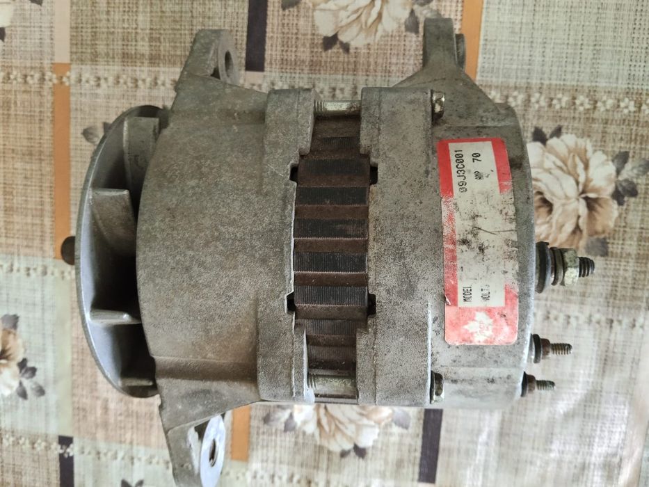 Alternator 24 W, producător Canada
